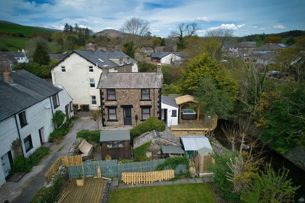 Duddon Luxurious Cottage With Hot Tub, Lake District מראה חיצוני תמונה