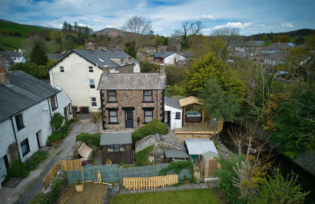 Duddon Luxurious Cottage With Hot Tub, Lake District מראה חיצוני תמונה